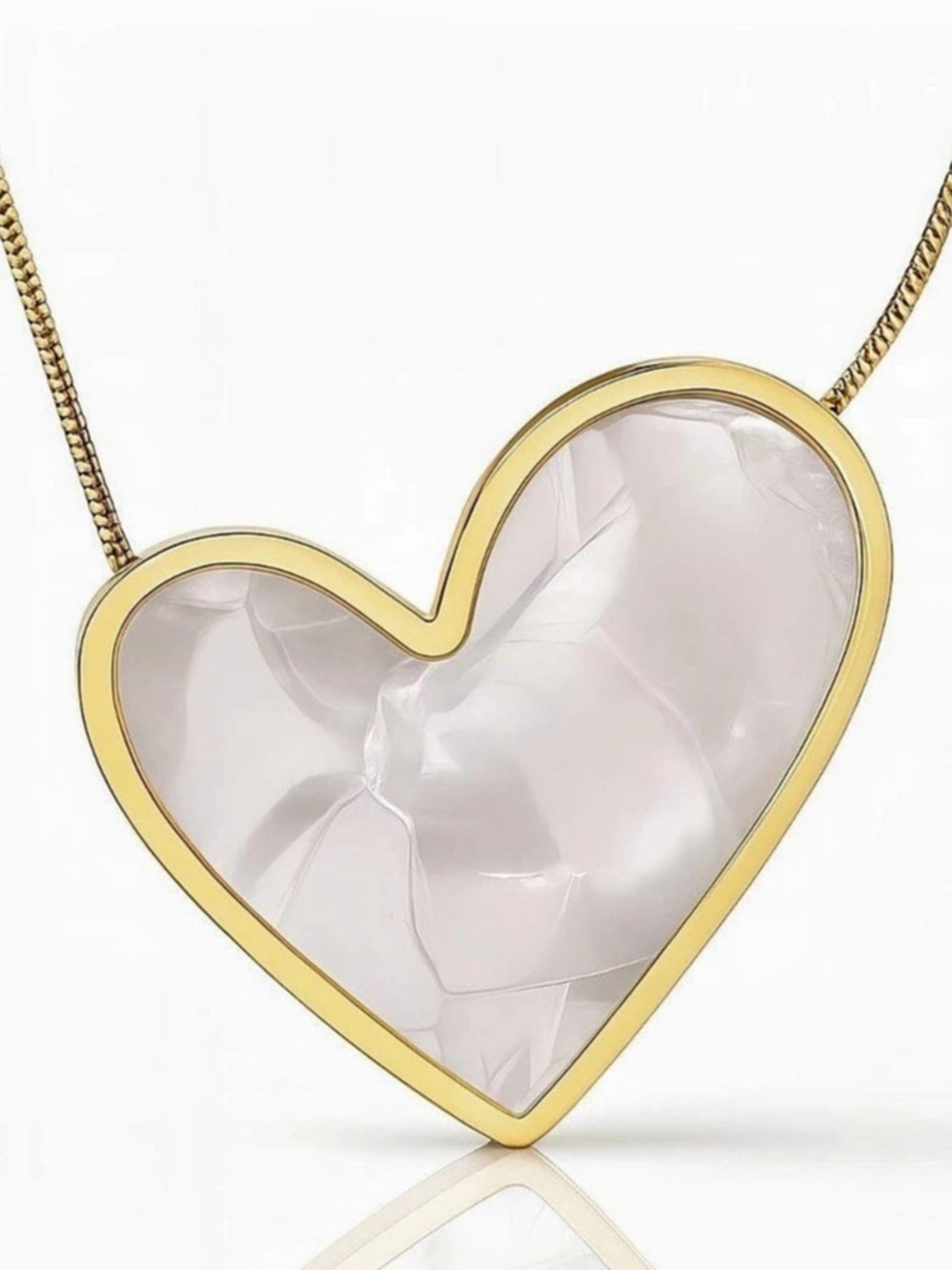 Gold Heart Pendant Necklace 🤍
